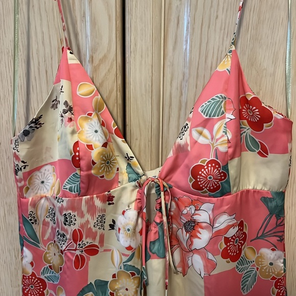 Bnwt Zara dress size M with cute pattern - Picture 2 of 5